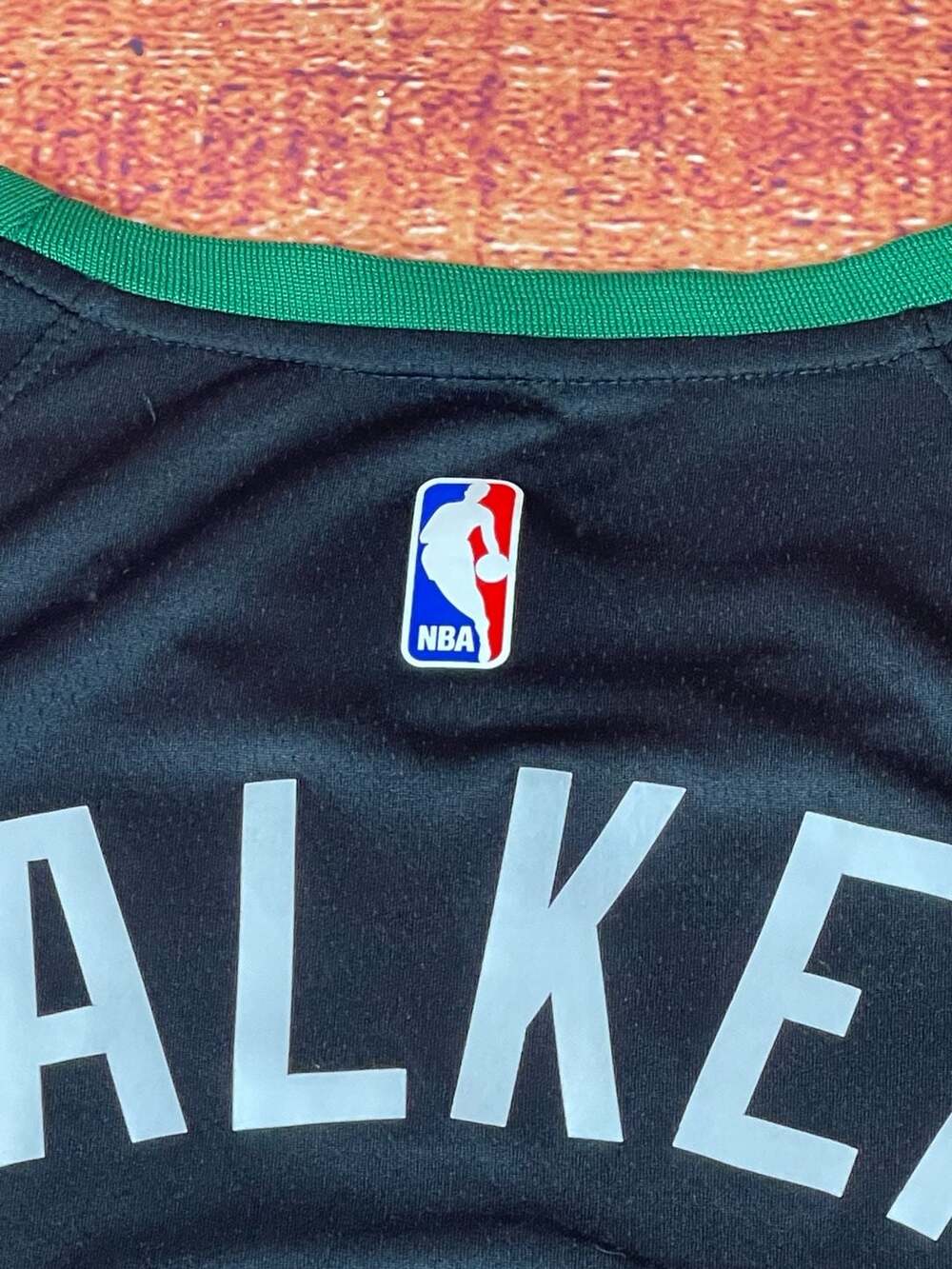 Nike Boston Celtics Kemba Walker 8 Swingman Jersey Size 44 - Picture 10 of 10